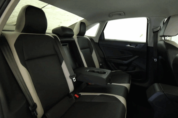 Volkswagen Jetta 1.4 T Fsi Comfortline 2020 - Image 8