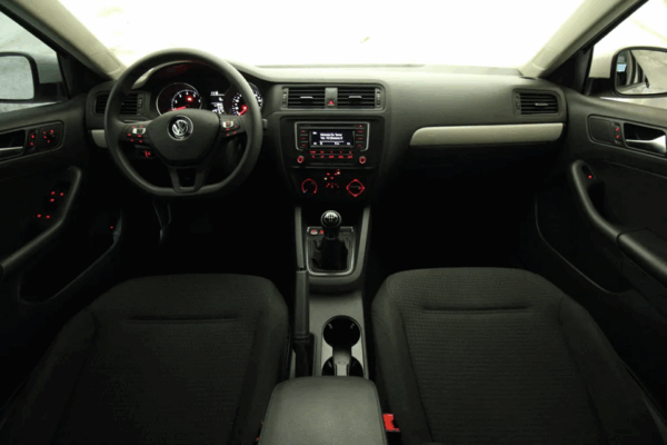 Volkswagen Jetta 2.5 Trendline Mt 2016 - Image 9